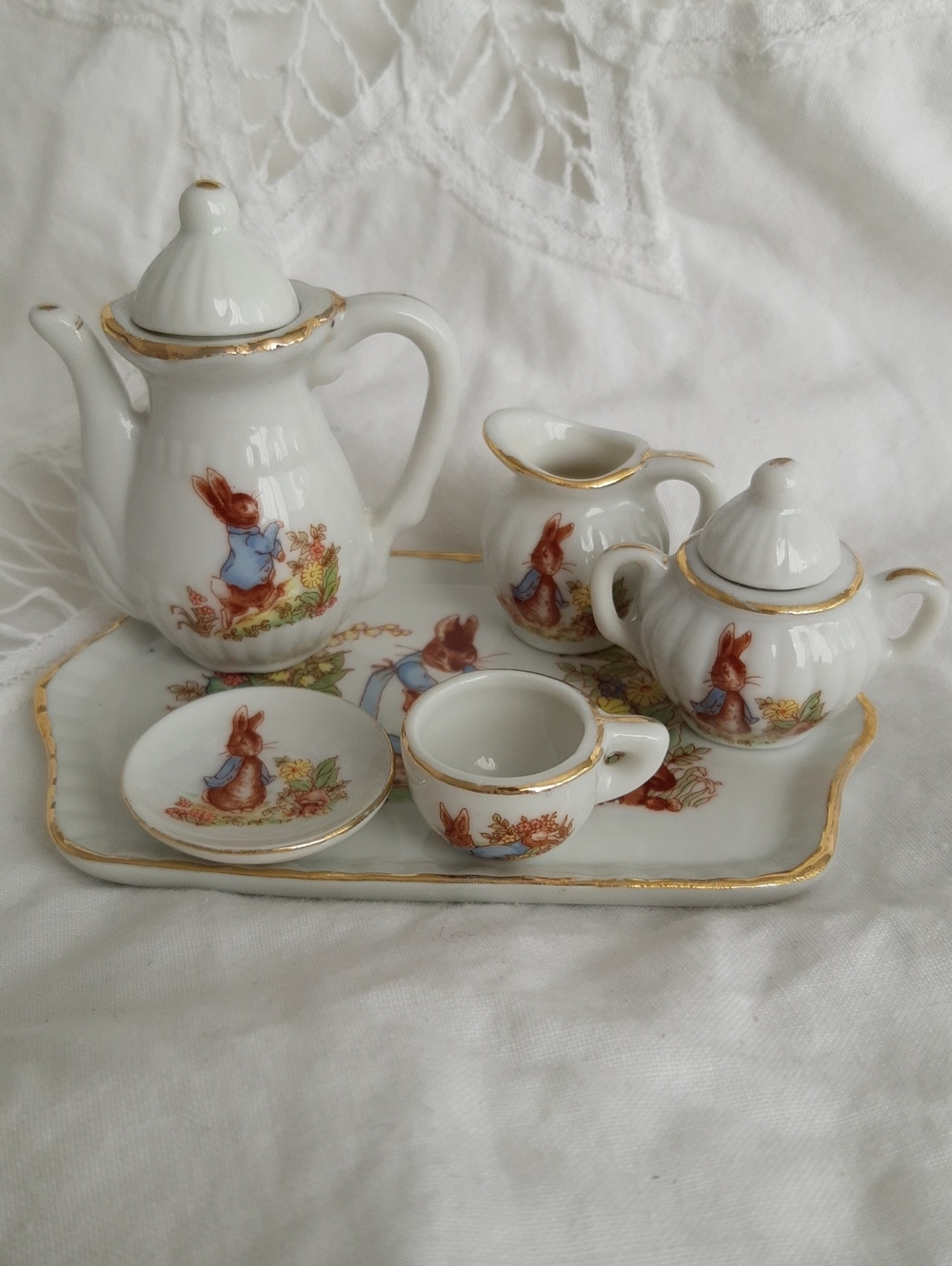 Beatrix Potter Miniature Tea Set